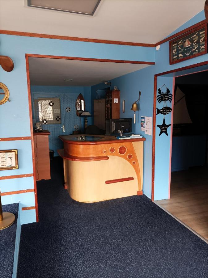 Отель La Croisiere Louvetot Экстерьер фото